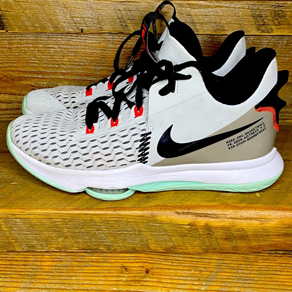 Nike Chosen 1 LeBron Basketball Shoes White -S11